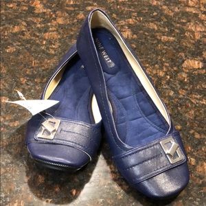 Nine West Navy Flats